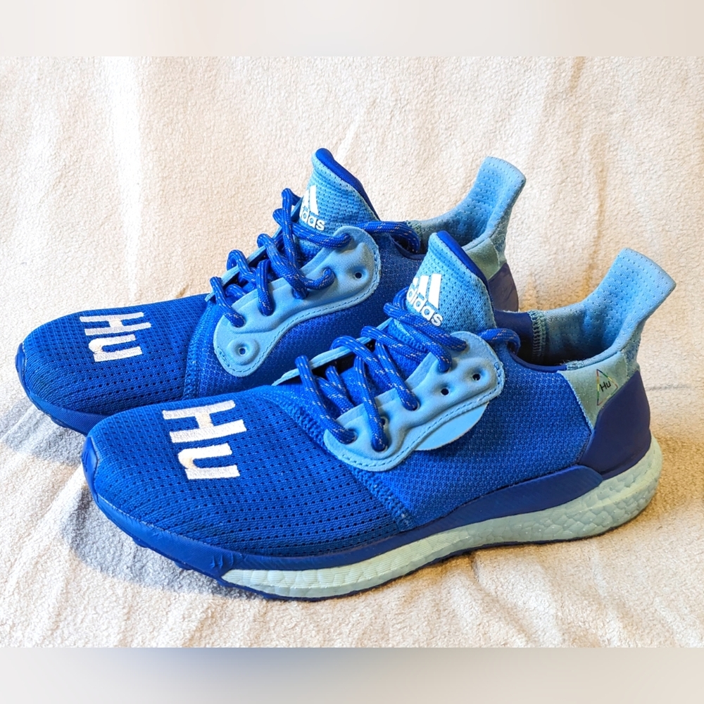 Adidas Ultra Boost Pharrell Williams "Solar Hu" running shoes